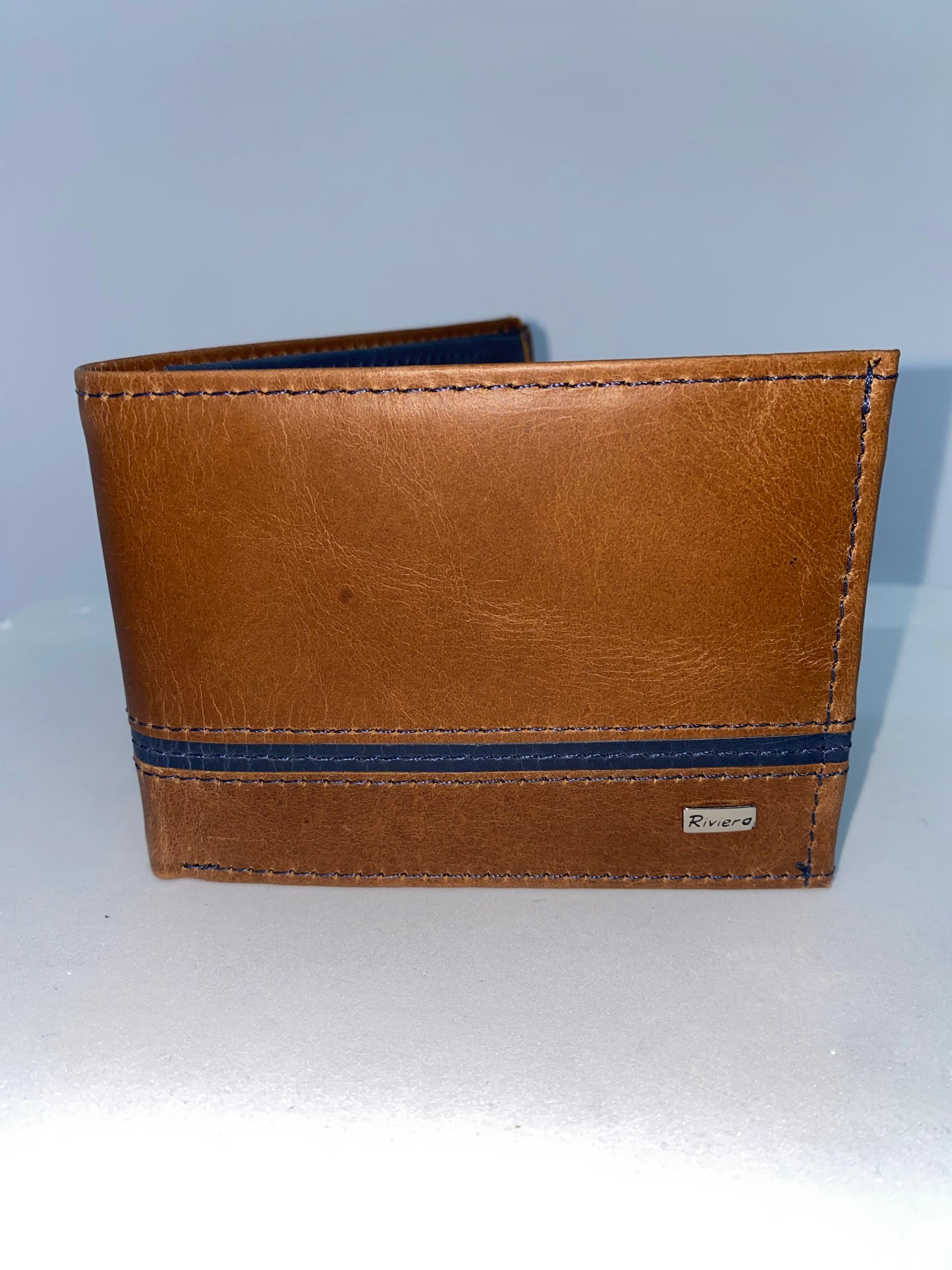 B6237 - Billetera de cuero Genuino marca Riviera