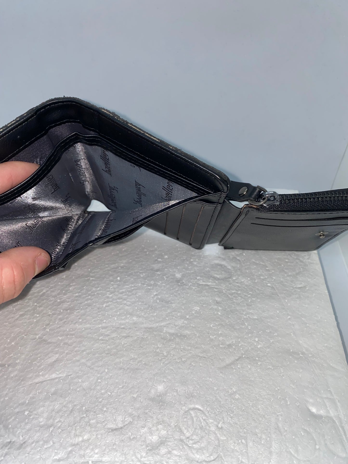 WP20 - Wallet sintético marca Baellerry