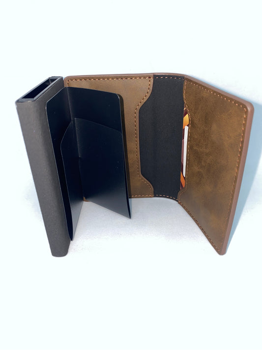 T301 - Tarjetero de cuerina con protección RFID