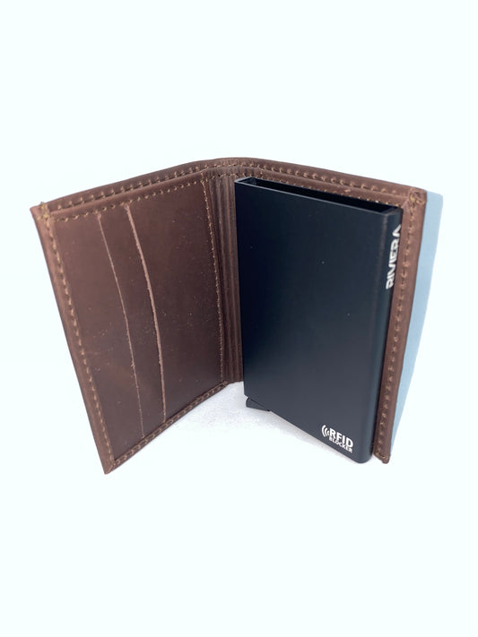 T77 - Tarjetero de cuero con protección RFI marca Riviera