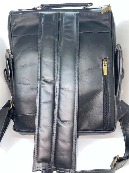 MG120 - Mochila de cuero graso tipo scout