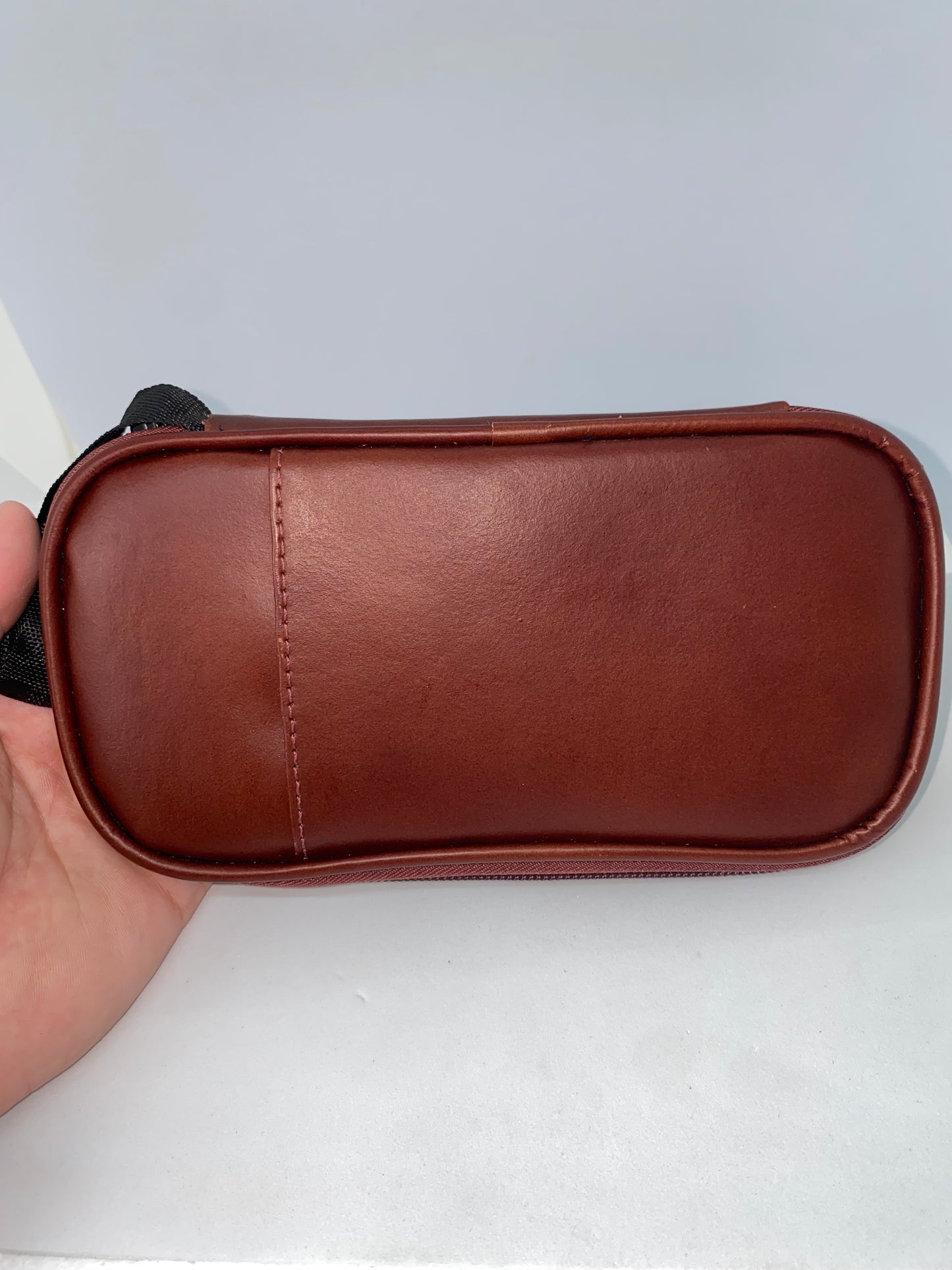 EV25 - Estuche de viaje de cuero y lona marca Riviera