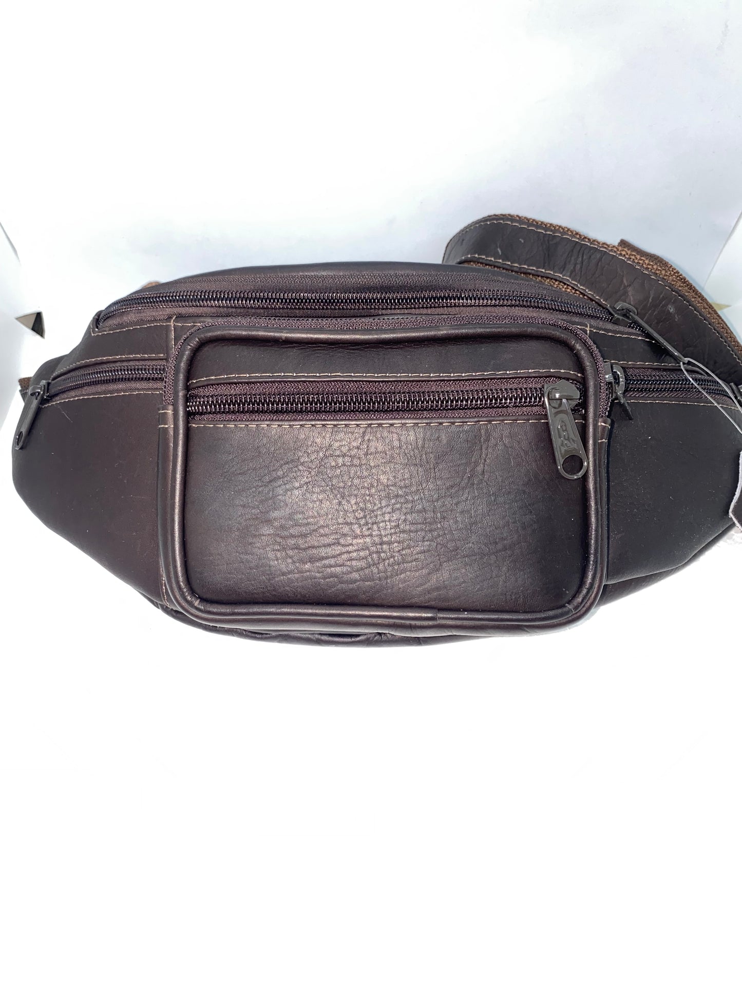 CG215 - Canguro de cuero tula mediana marca Quality Leather