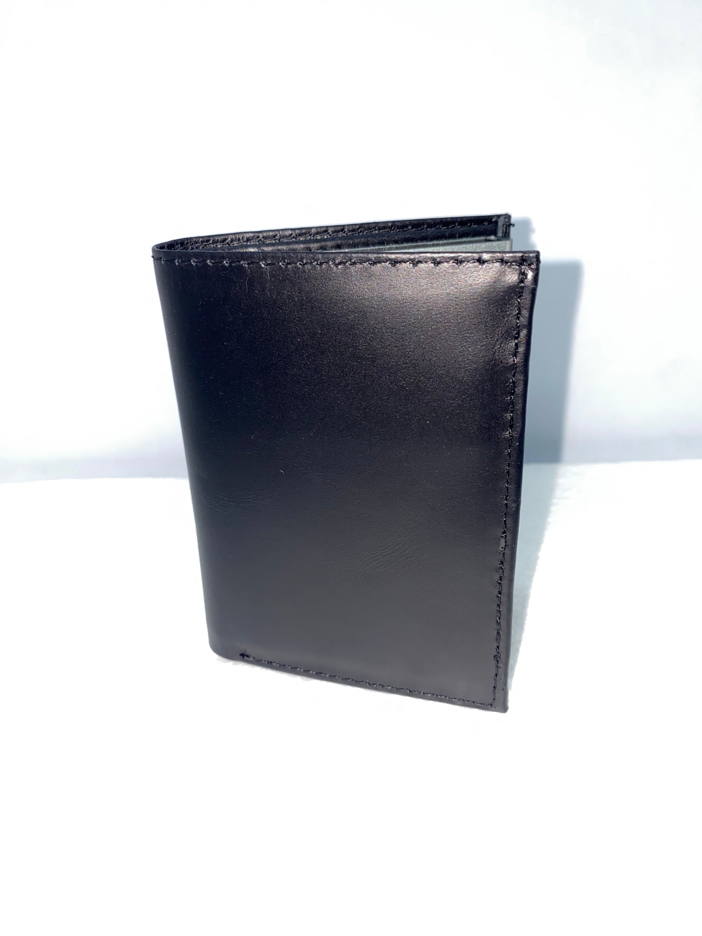 T227 - Tarjetero de cuero Graso con protección RFI marca Quality Leather