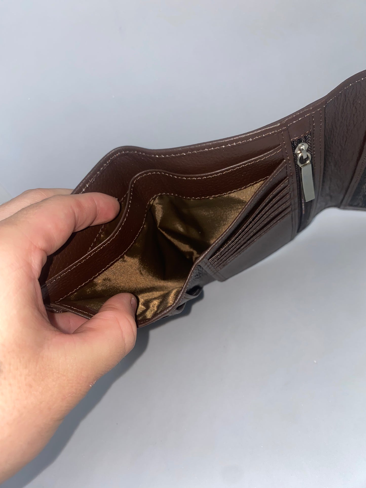 W929 - Wallet de cuero Graso marca Quality Leather de Alba