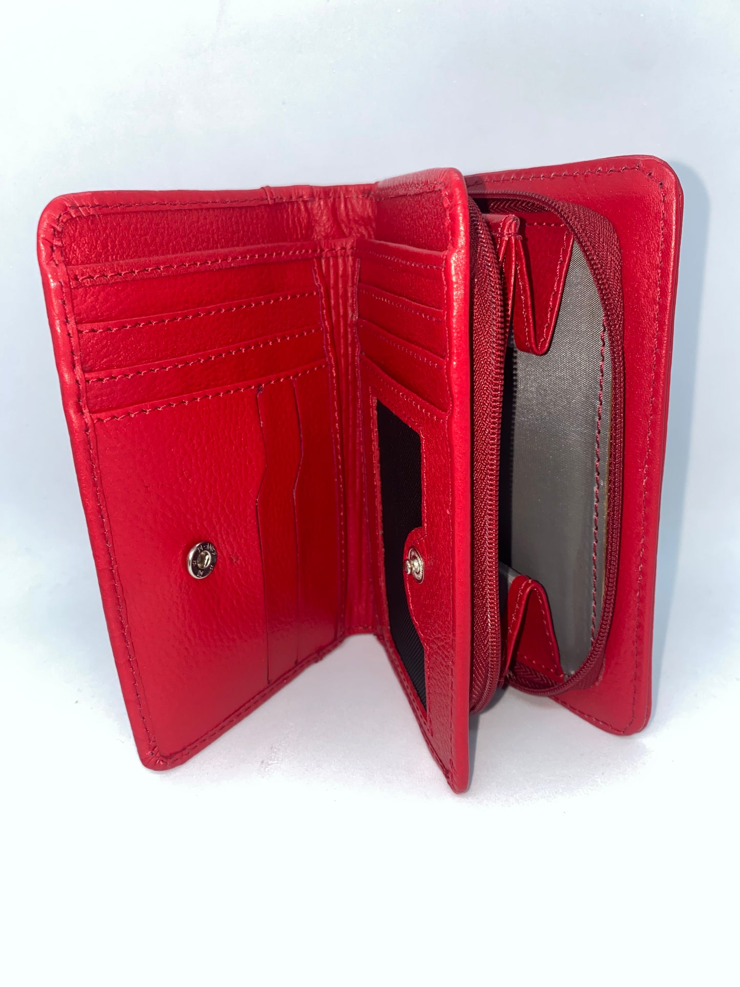 W341 - Wallet de cuero Graso marca Quality Leather