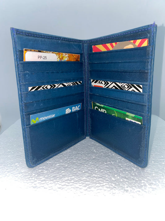 PP25 - Tarjetero porta pasaporte de cuero