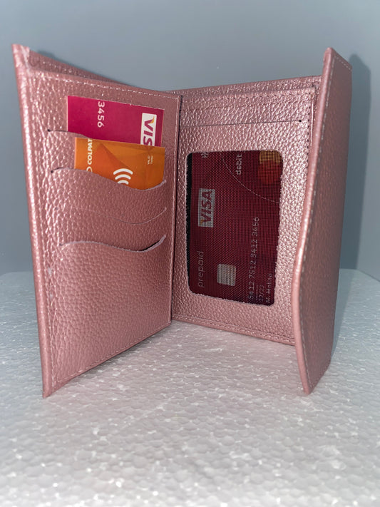 W202 - Wallet de cuero para dama con libelular marca Quality Leather
