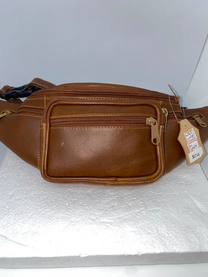 CGG215 - Canguro de cuero graso mediano marca Quality Leather