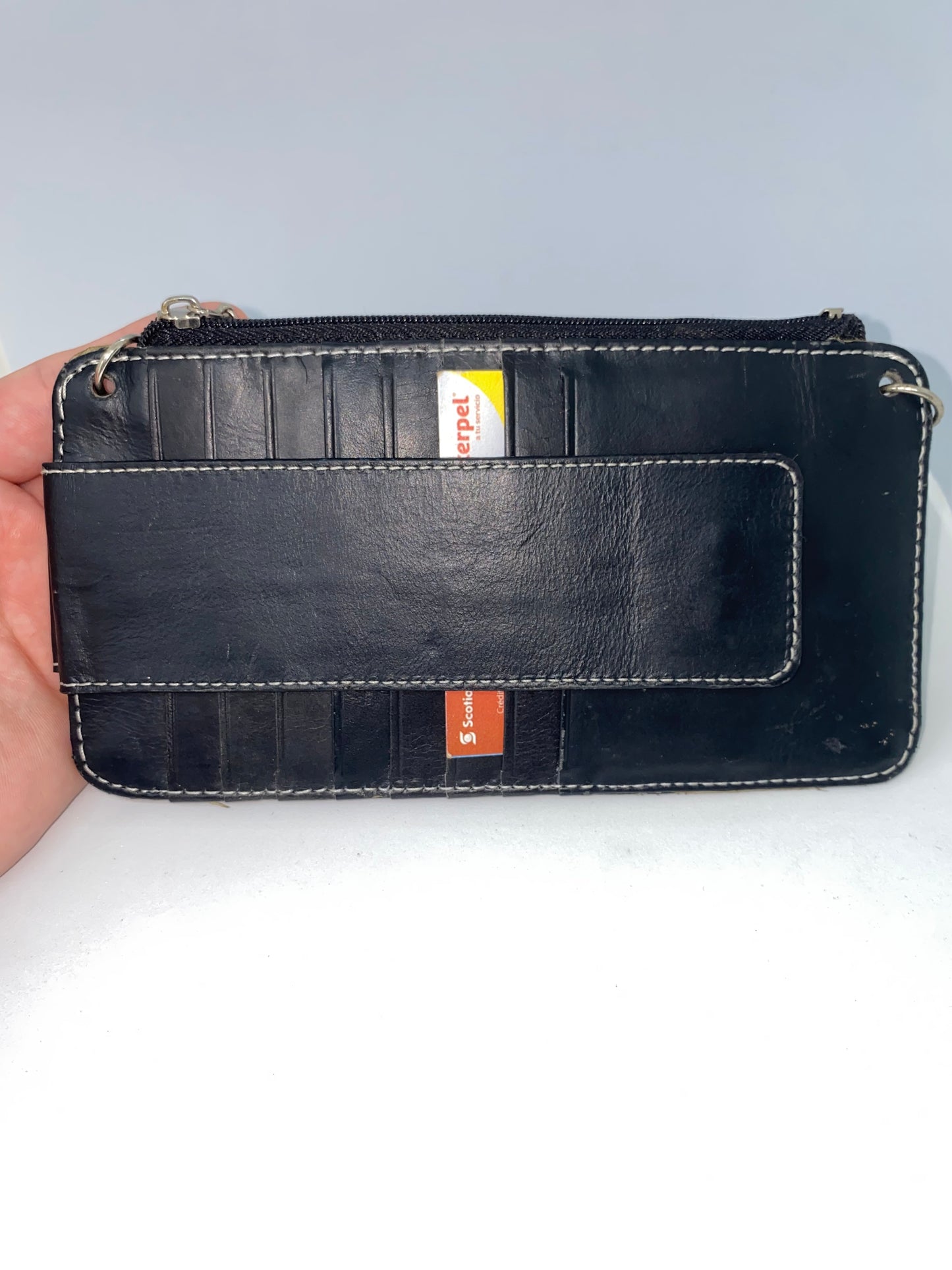 TPC25 - Porta Celular con tarjetero de cuero Graso