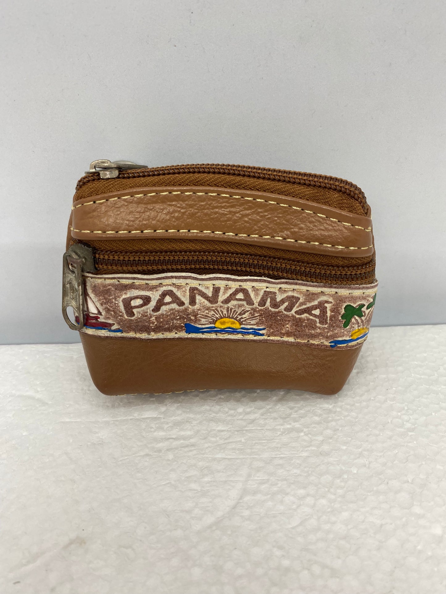 ML8 - Monedero de lujo con grabado de Panamá