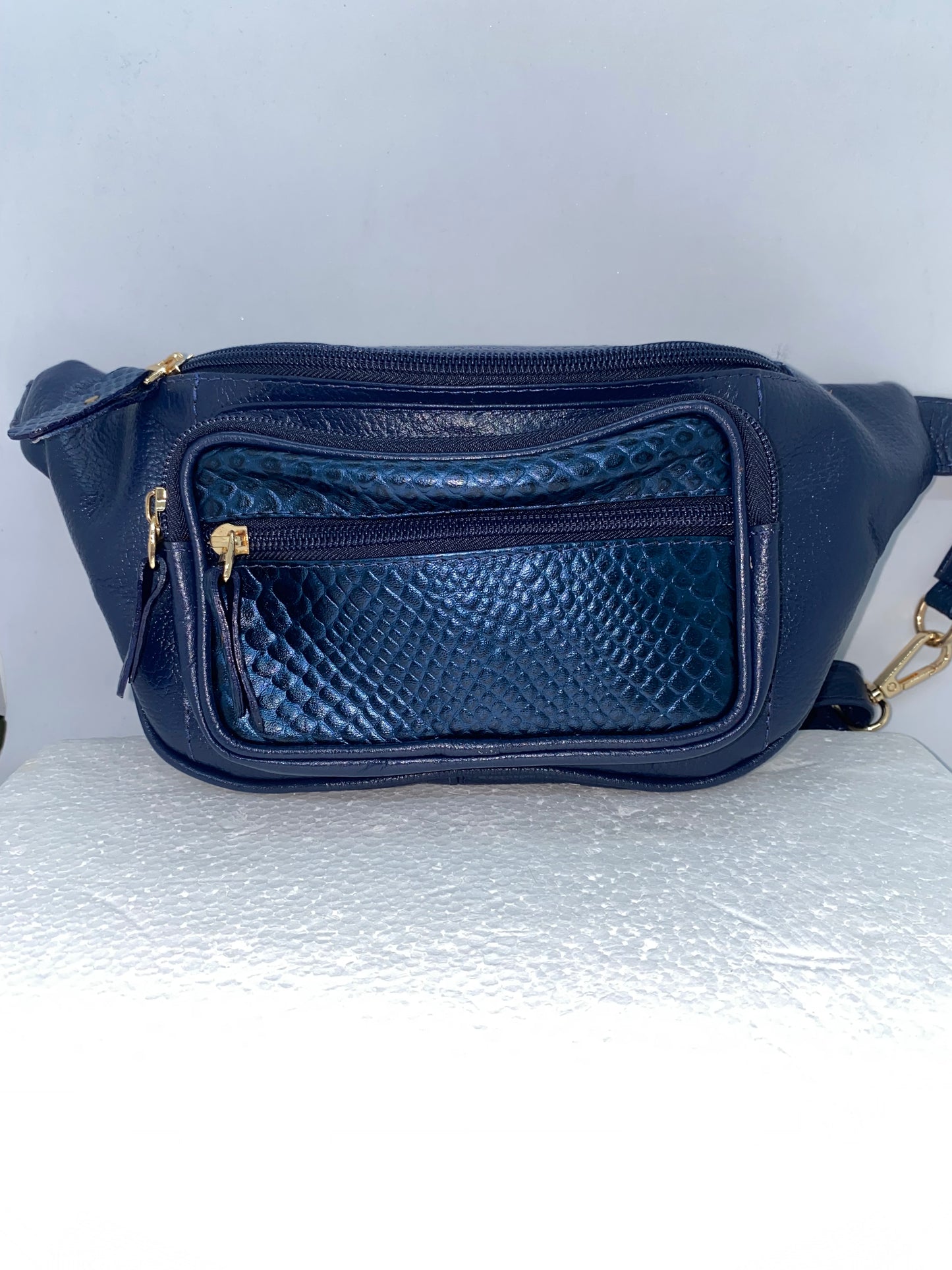 CGD35 - Canguro de cuero Fino para dama marca quality Leather
