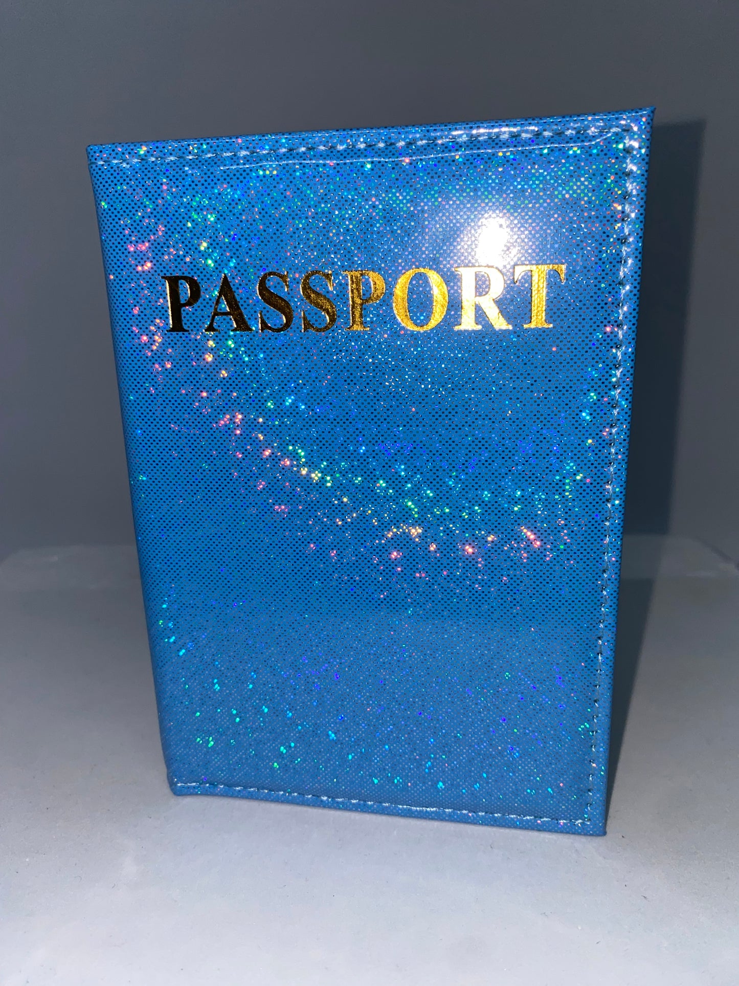 PP5 - Porta pasaporte de plastico sencillo