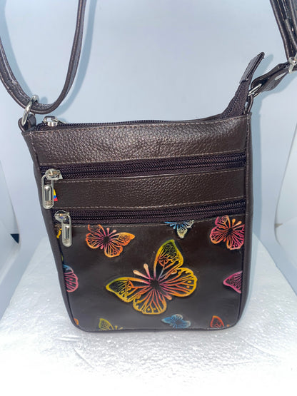 CMP35 - Carriel de cuero pintado con mariposa