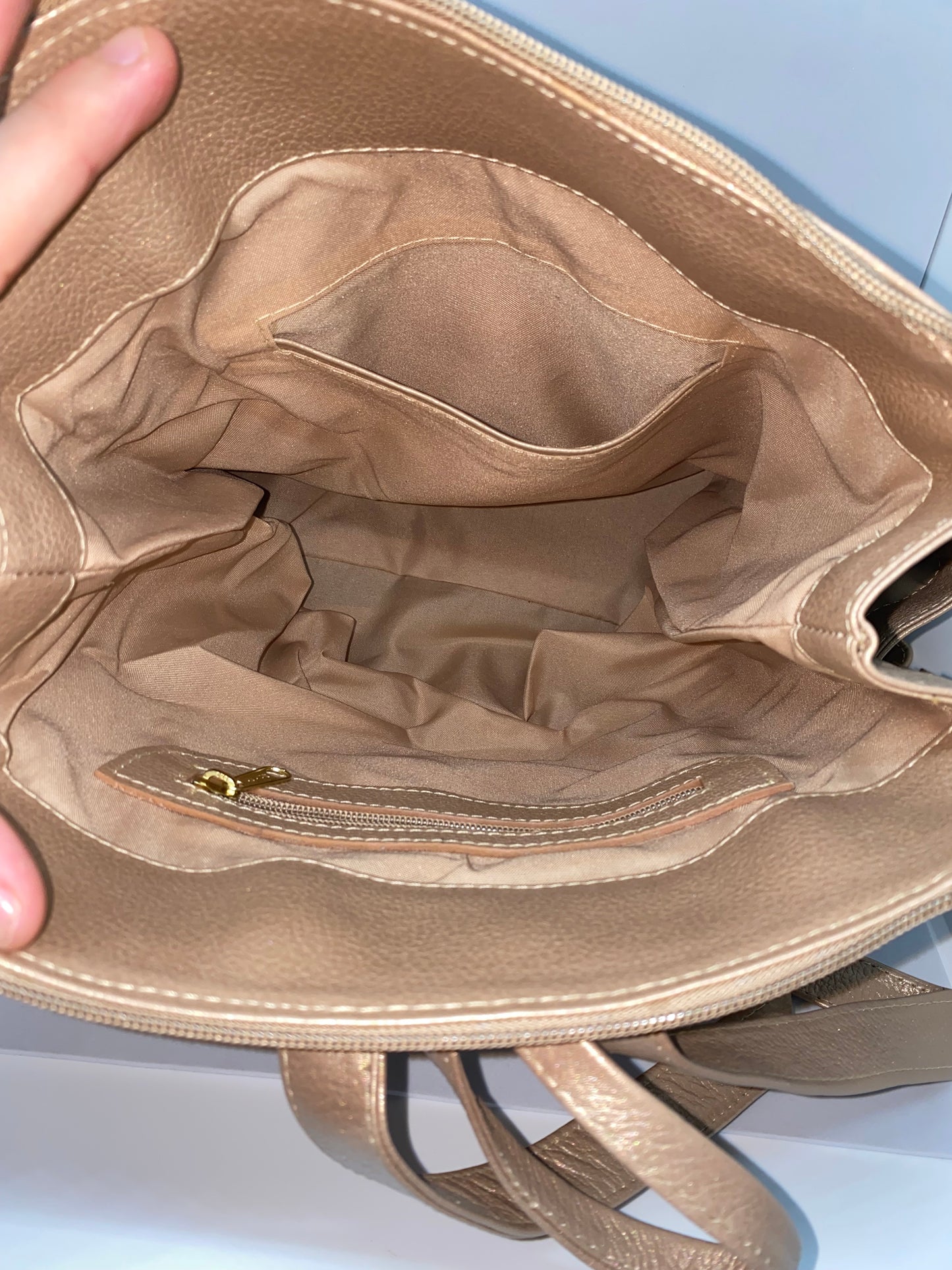 MZ69 - Mochila de cuero Graso para dama marca Quality Leather