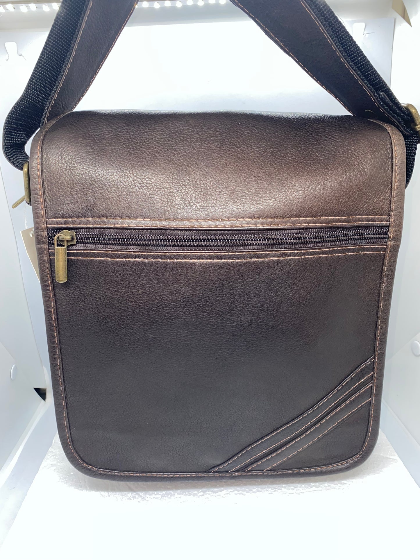 CAS40 - Carriel de cuero Tula Marca Quality Leather de Alba