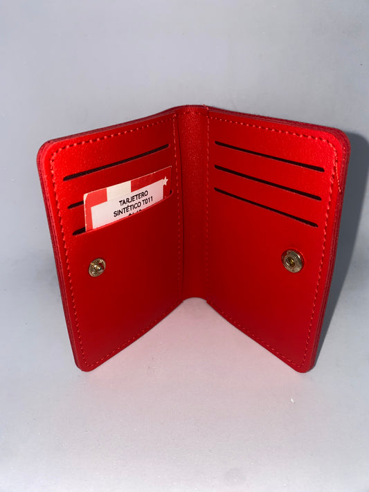 TS5 - Tarjetero Sintético para dama con broche marca Quality leather