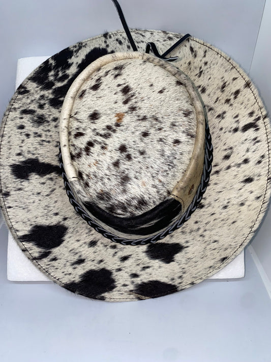 SCP40 - Sombrero de cuero con pelo marca quality