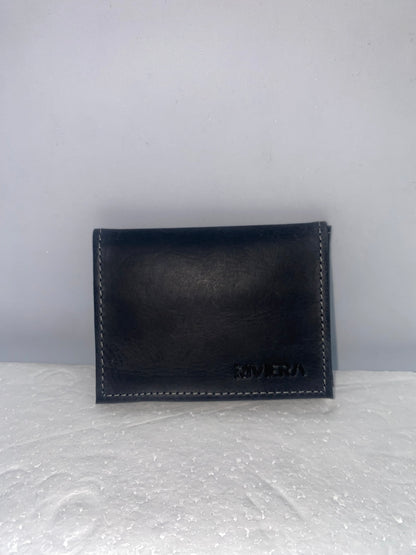 PB6133 - Tarjetero pisa billete de cuero graso marca Riviera