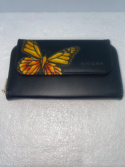 W8776 - Wallet de cuero para dama marca Riviera con diseño de mariposa