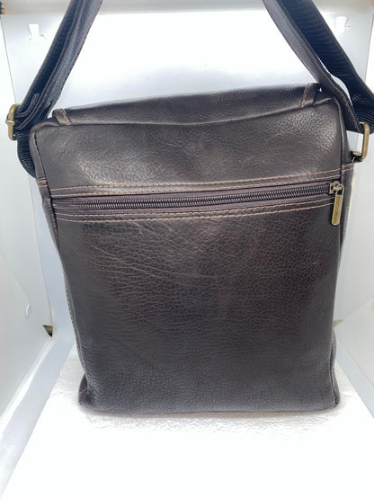 CAS40 - Carriel de cuero Tula Marca Quality Leather de Alba