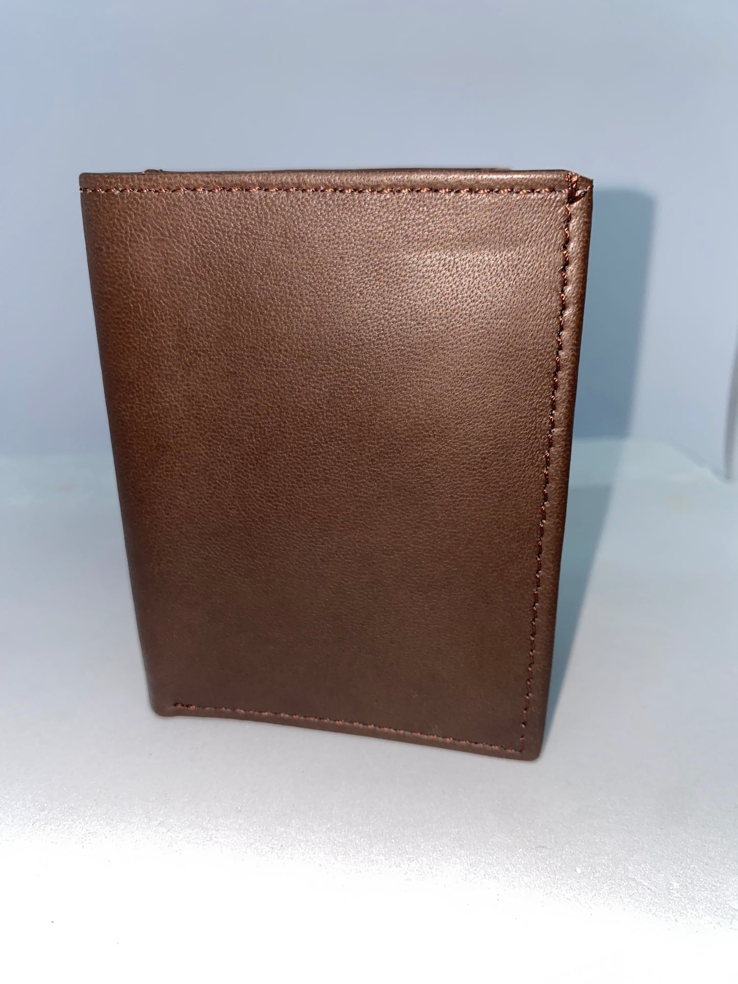 TFF10 Tarjetero de cuero indio con monedero marca Forbro