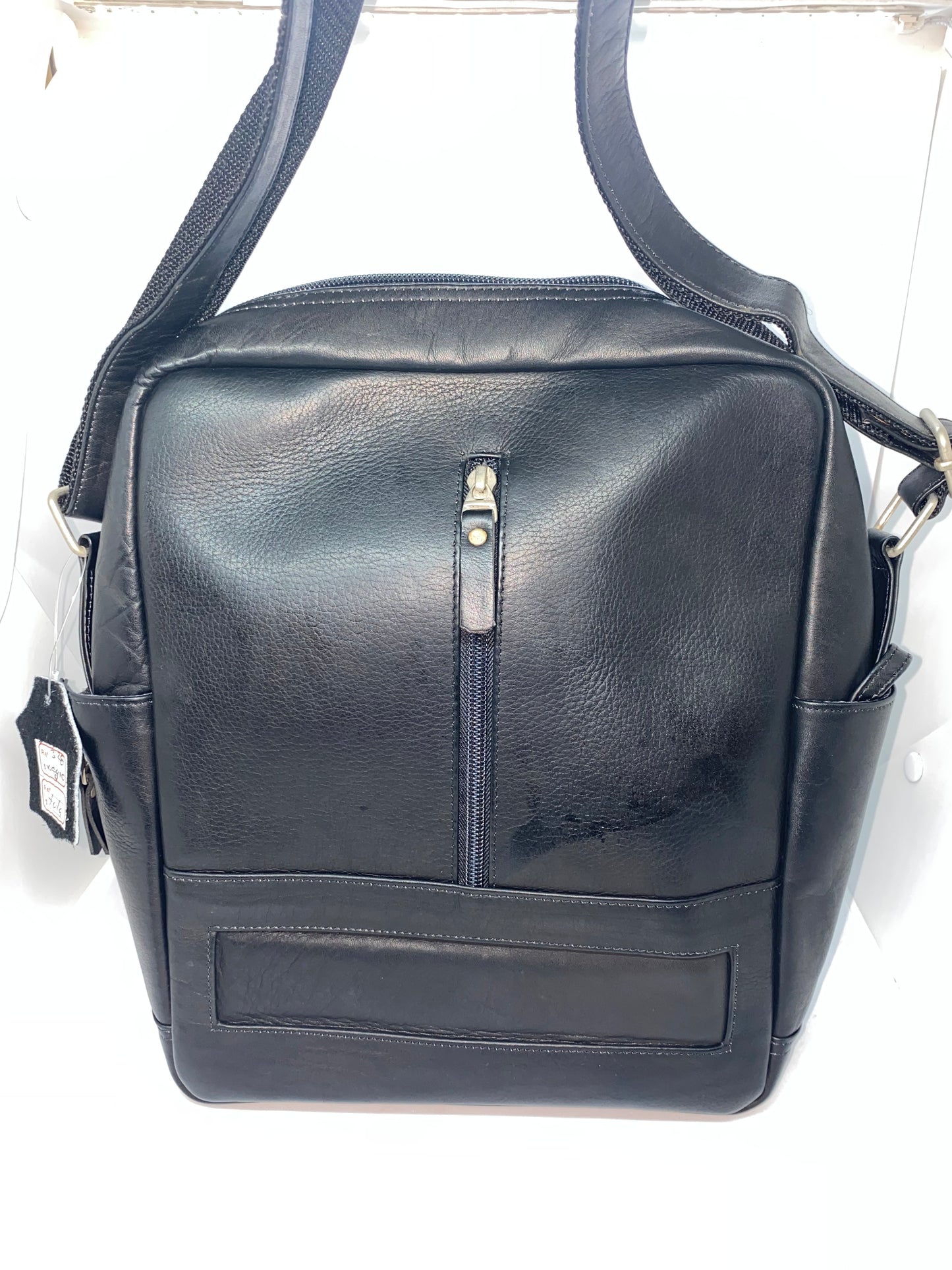C328 - Carriel de cuero Tula Grande marca Quality Leather