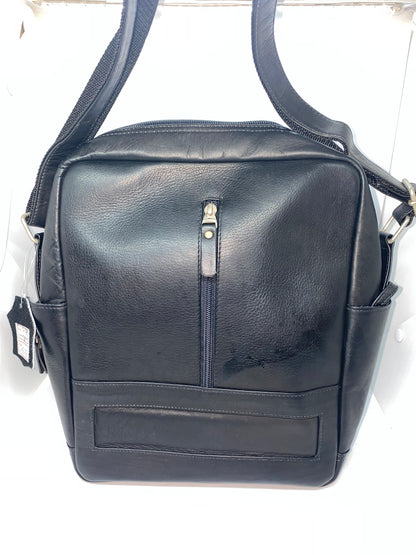 C328 - Carriel de cuero Tula Grande marca Quality Leather