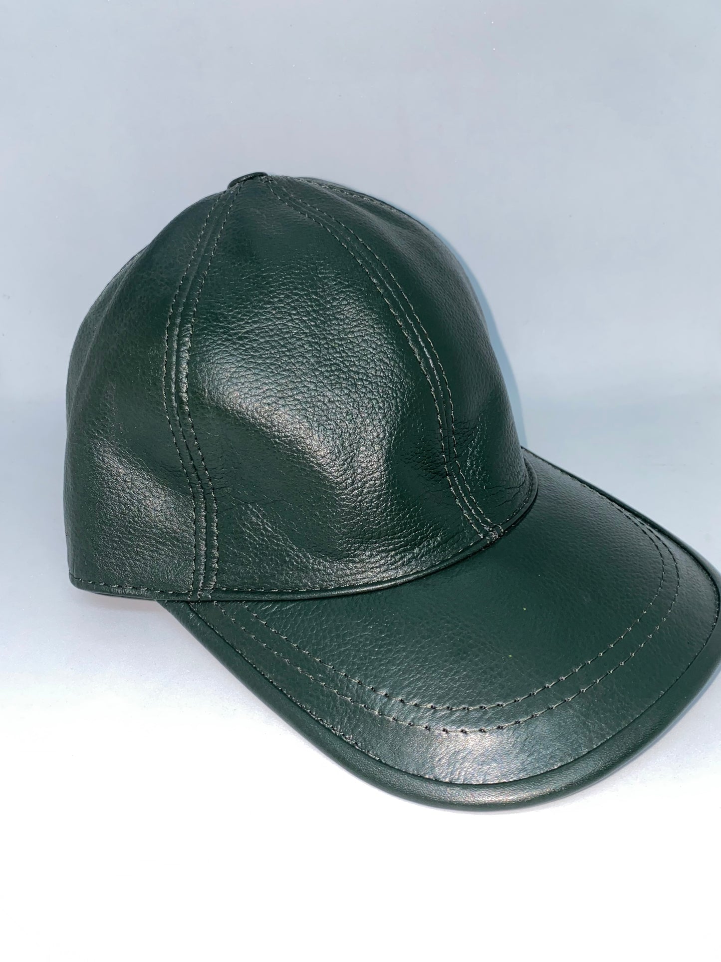 GG30 - Gorra de cuero Graso marca Quality Leather