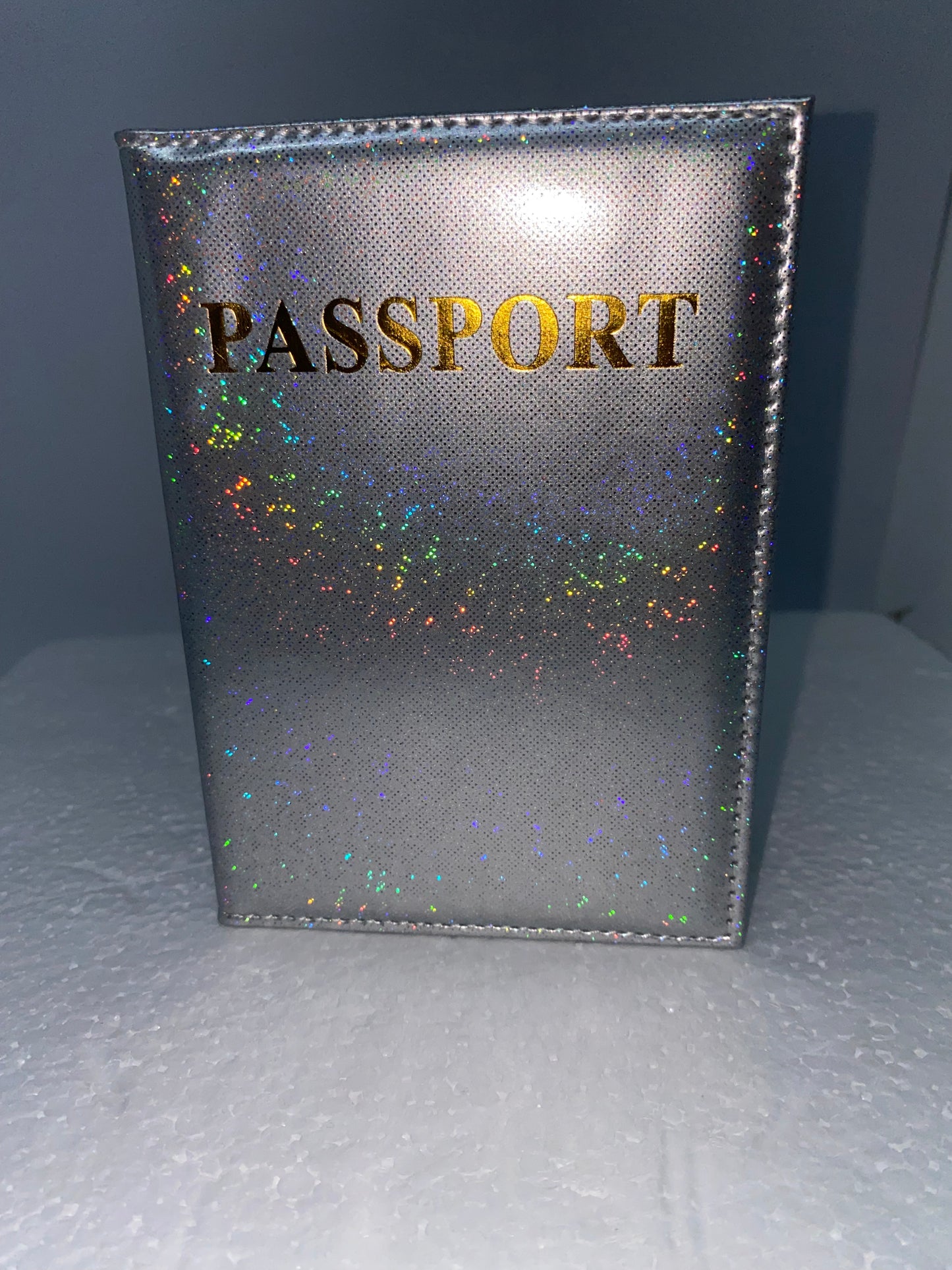 PP5 - Porta pasaporte de plastico sencillo