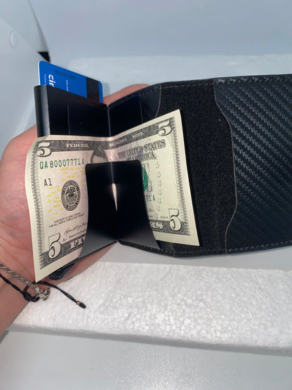 T221 - Tarjetero de cuerina con protección RFI