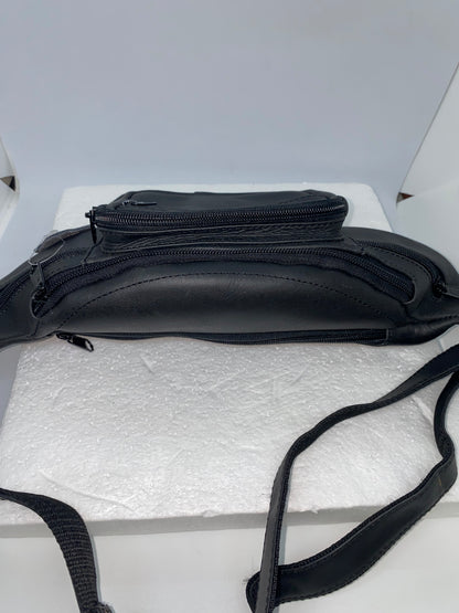 CGG215 - Canguro de cuero graso mediano marca Quality Leather