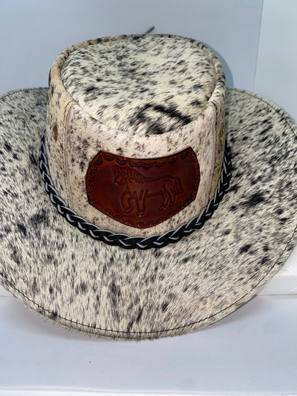 SCP40 - Sombrero de cuero con pelo marca quality