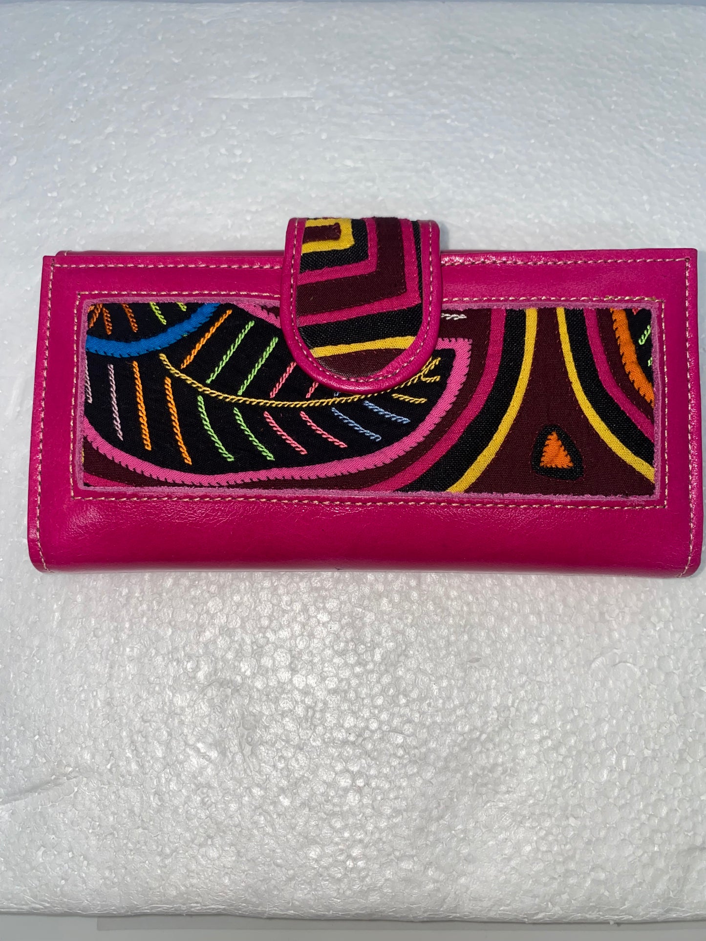 W2009 - Wallet de cuero para dama con mola