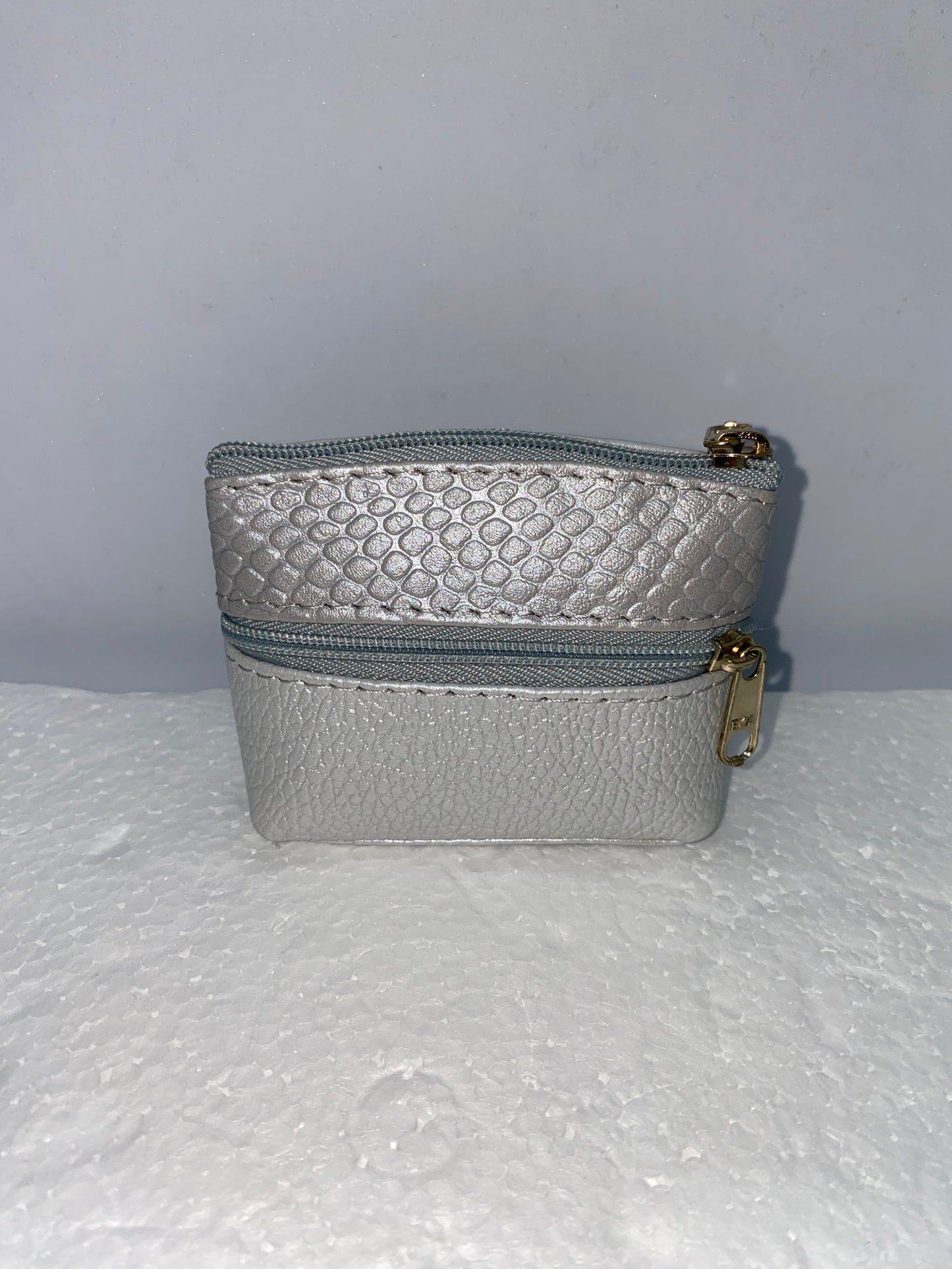 MQ10 - Monedero de cuero liso marca Quality Leather
