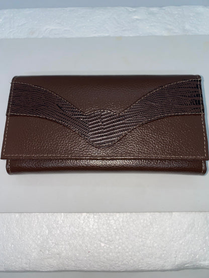 W208 - Wallet de cuero Graso para dama grande marca Quality Leather