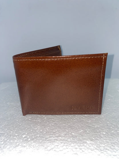 B106 - Billetera de cuero lisa con inpermeabilizante marca Riviera