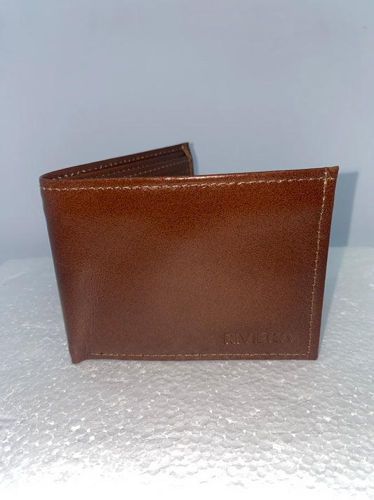 B106 - Billetera de cuero lisa con inpermeabilizante marca Riviera