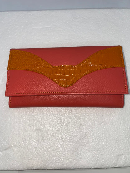W208 - Wallet de cuero Graso para dama grande marca Quality Leather