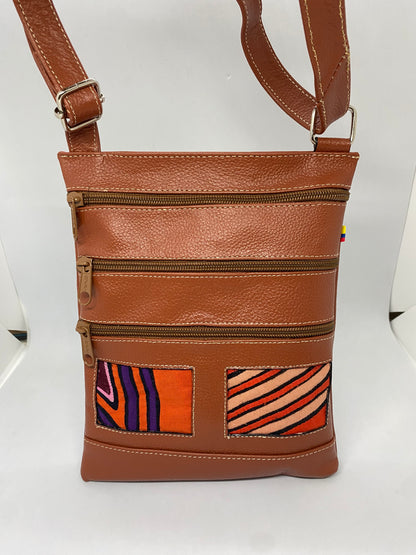 BM40 - Bolso Mola de cuero Tala marca Quality