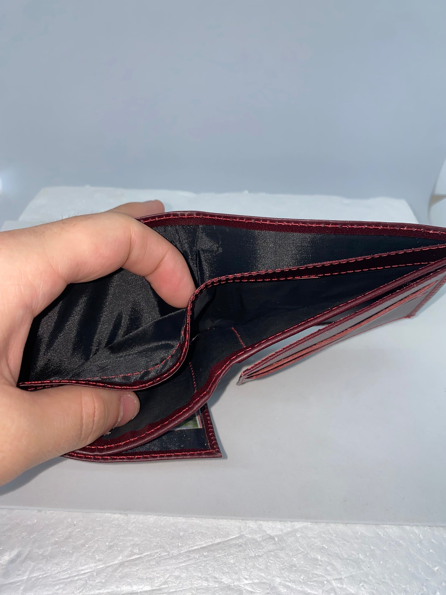B324 - Billetera de cuero liso marca Angel
