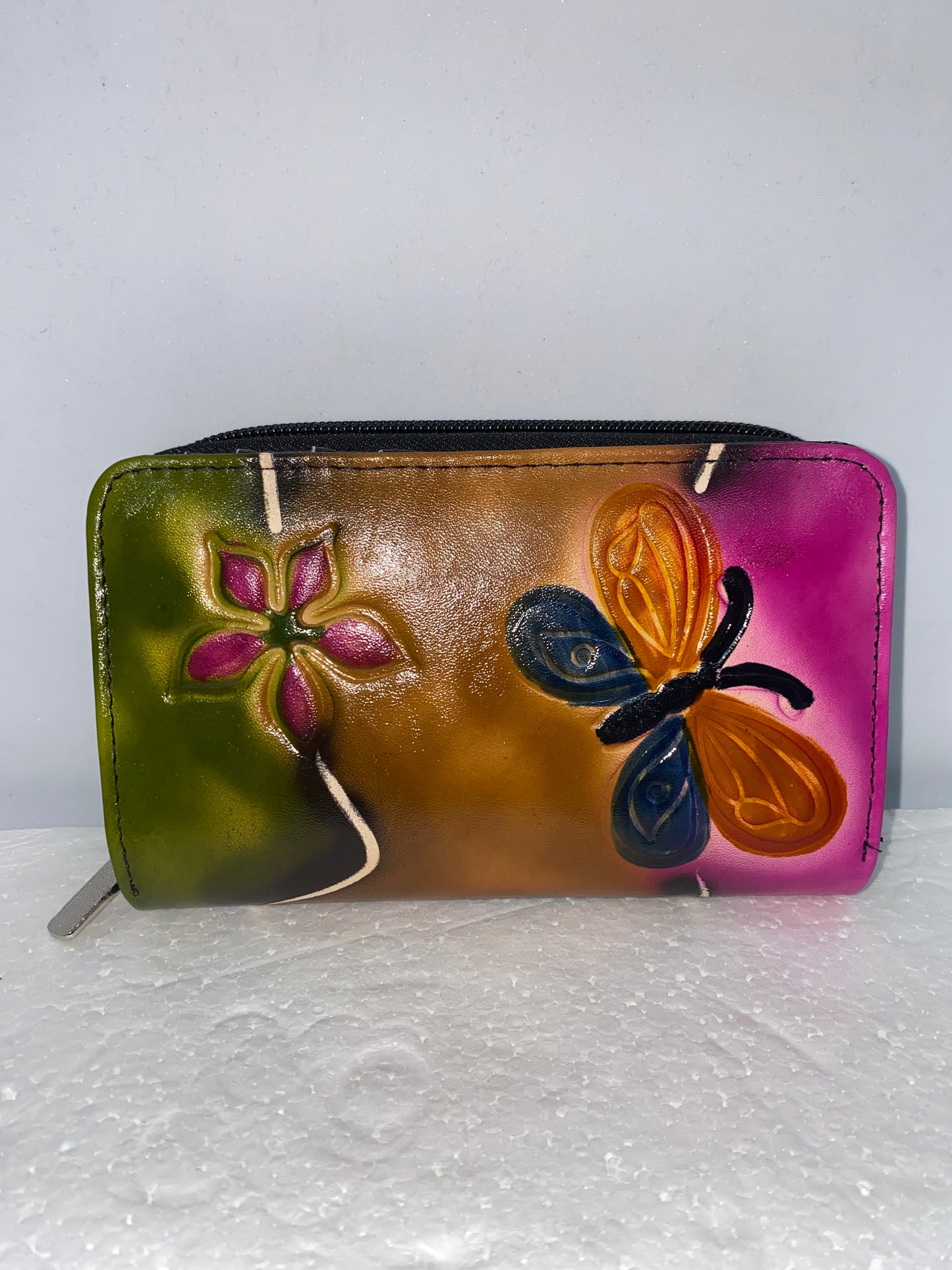 W307 - Wallet de cuero Tala pintada marca Montana
