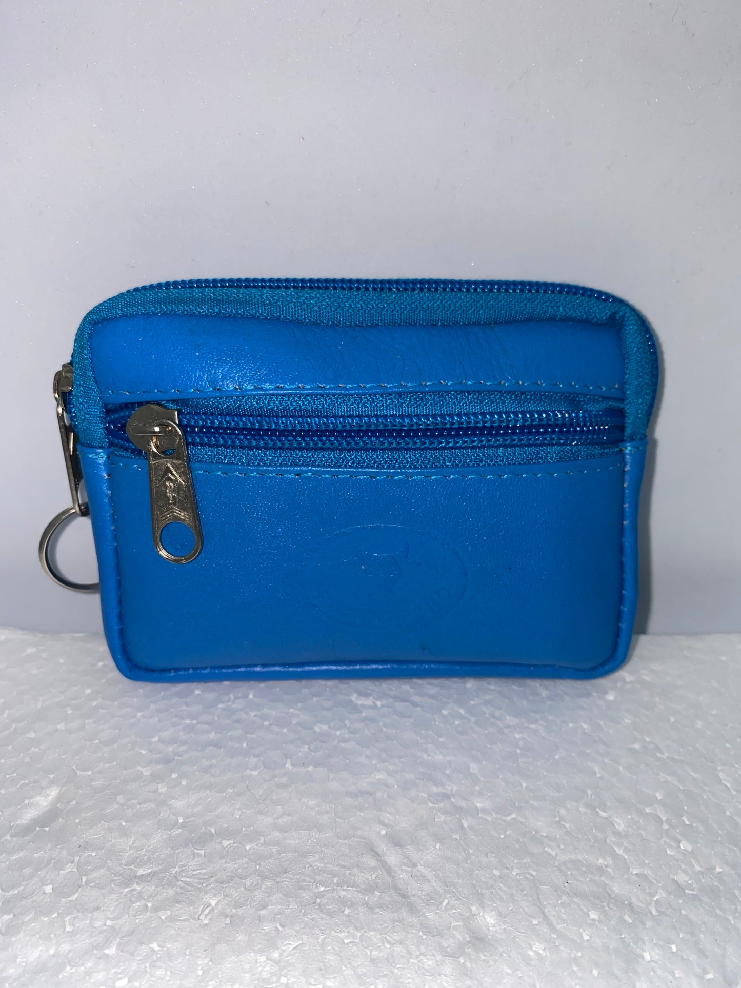 MHC8 - Monedero de cuero Tula marca Puro Cuero