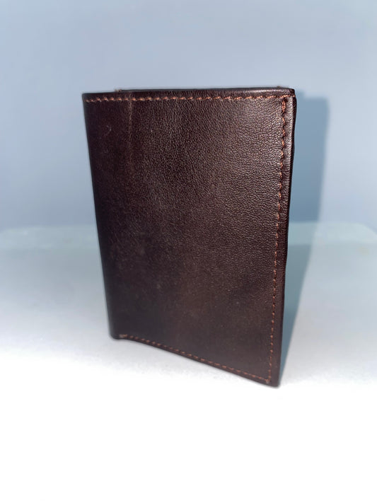 TF10 - Tarjetero de cuero indio con monedero marca Forbro