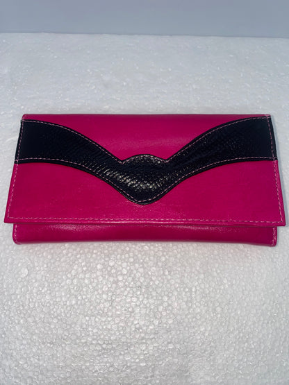 W208 - Wallet de cuero Graso para dama grande marca Quality Leather