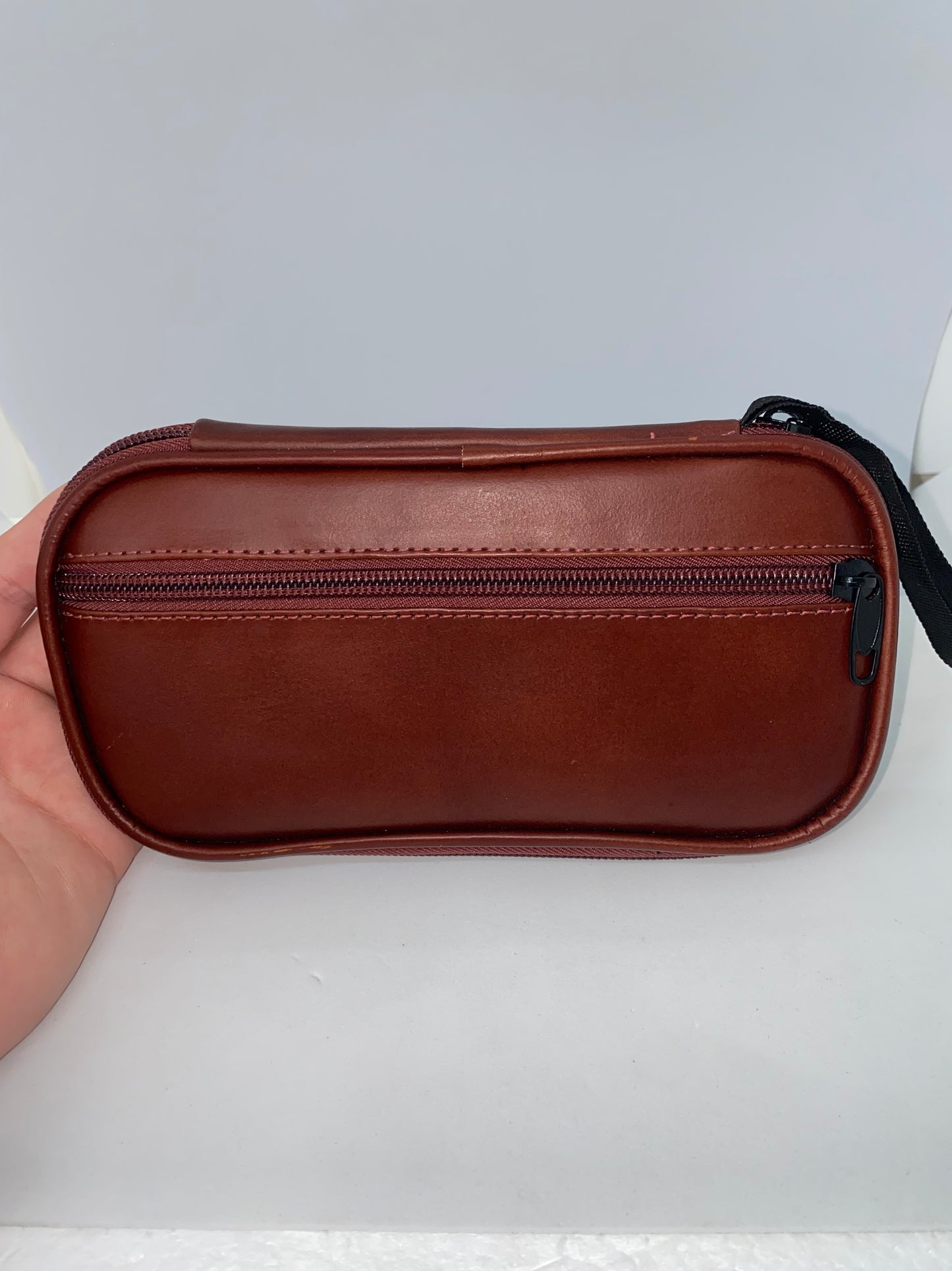 EV25 - Estuche de viaje de cuero y lona marca Riviera