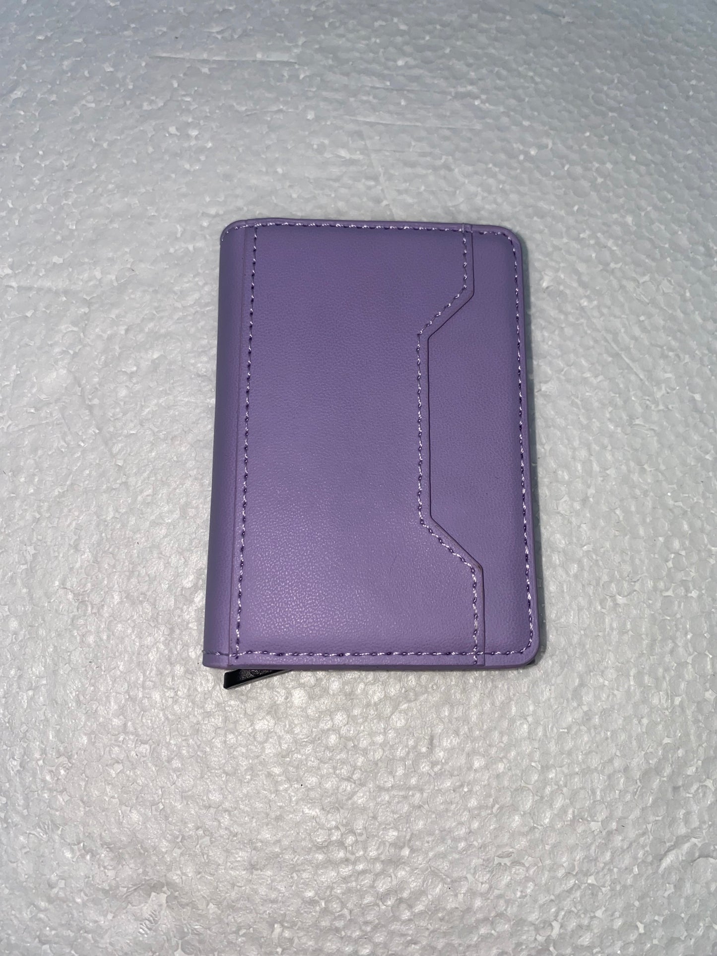 T226 - Tarjetero de cuerina con protección RFI para dama