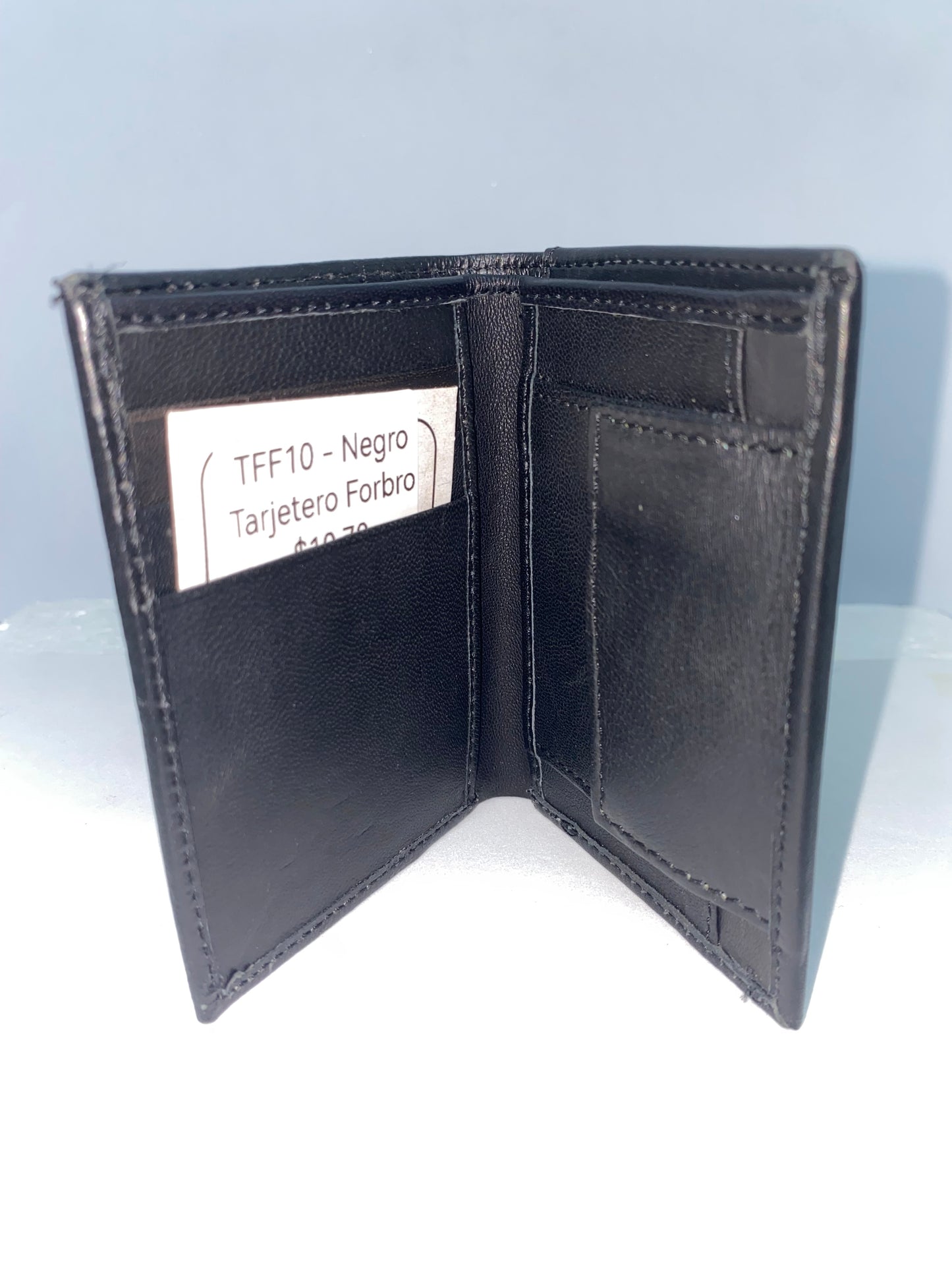 TFF10 Tarjetero de cuero indio con monedero marca Forbro
