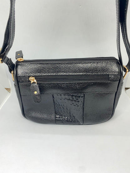 BT45 - Bolsito de cuero Tala de 3 cierres marca Quality Leather