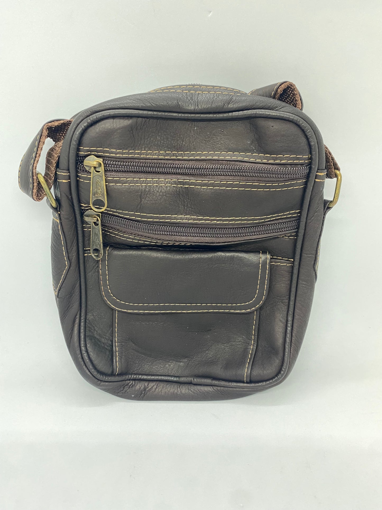 CMA30 - Carriel moto de cuero Tula marca Quality Leather de Alba